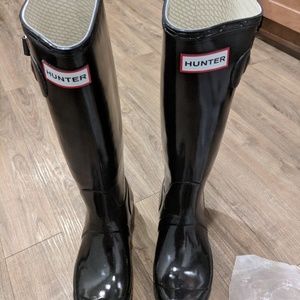 Black Glossy Hunter Rainboots